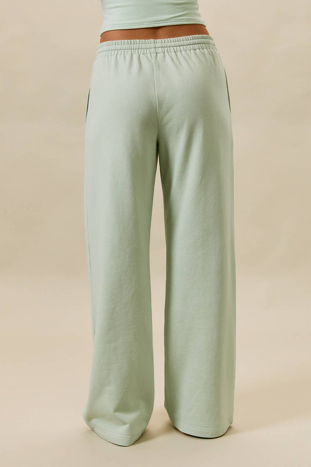 MID-RISE WIDE LEG SWEATPANTS