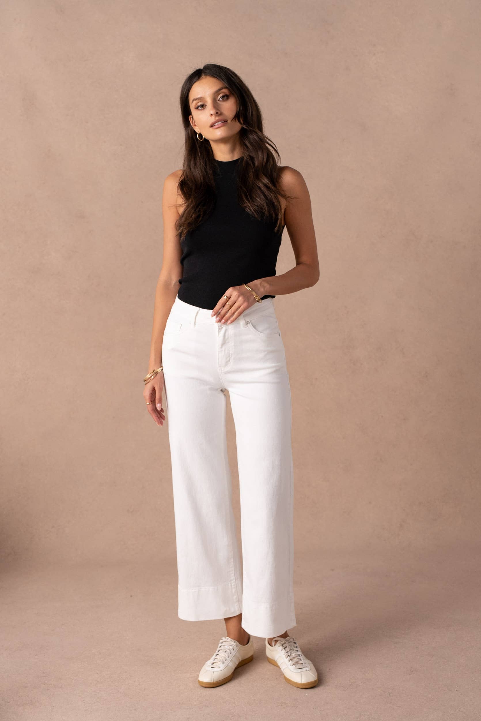 7/8 wide leg jeans with sewn hem