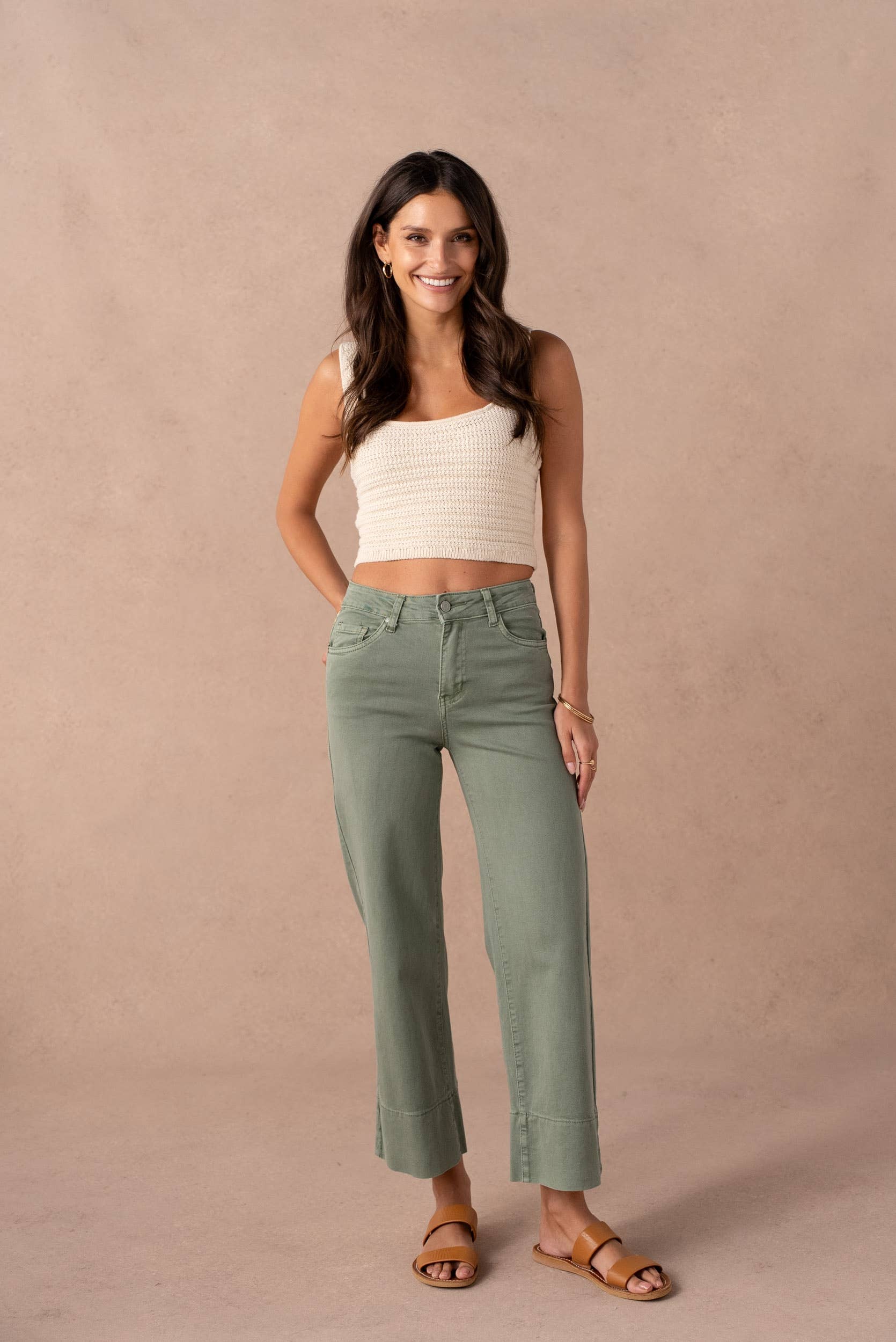 7/8 wide leg jeans with sewn hem