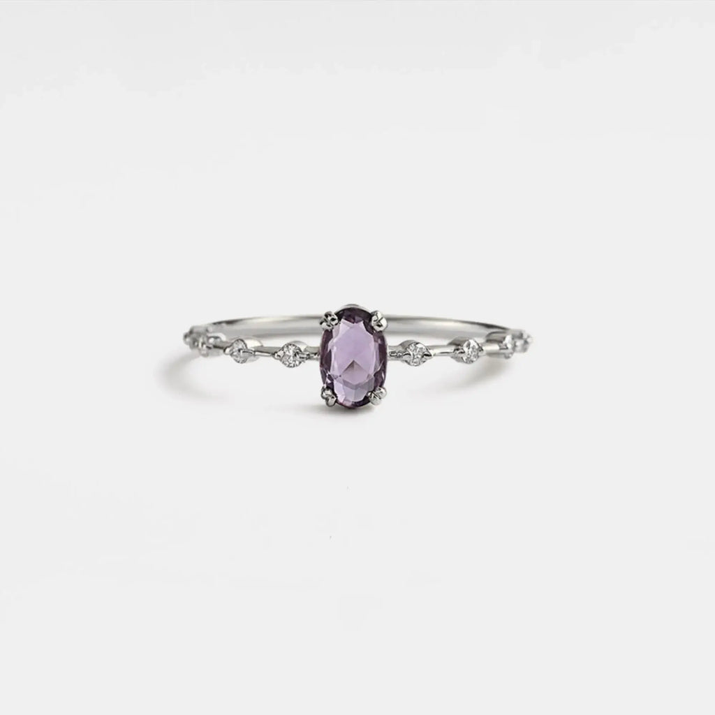 Oval Cut Natural Amethyst Ring in 925 Sterling Silver