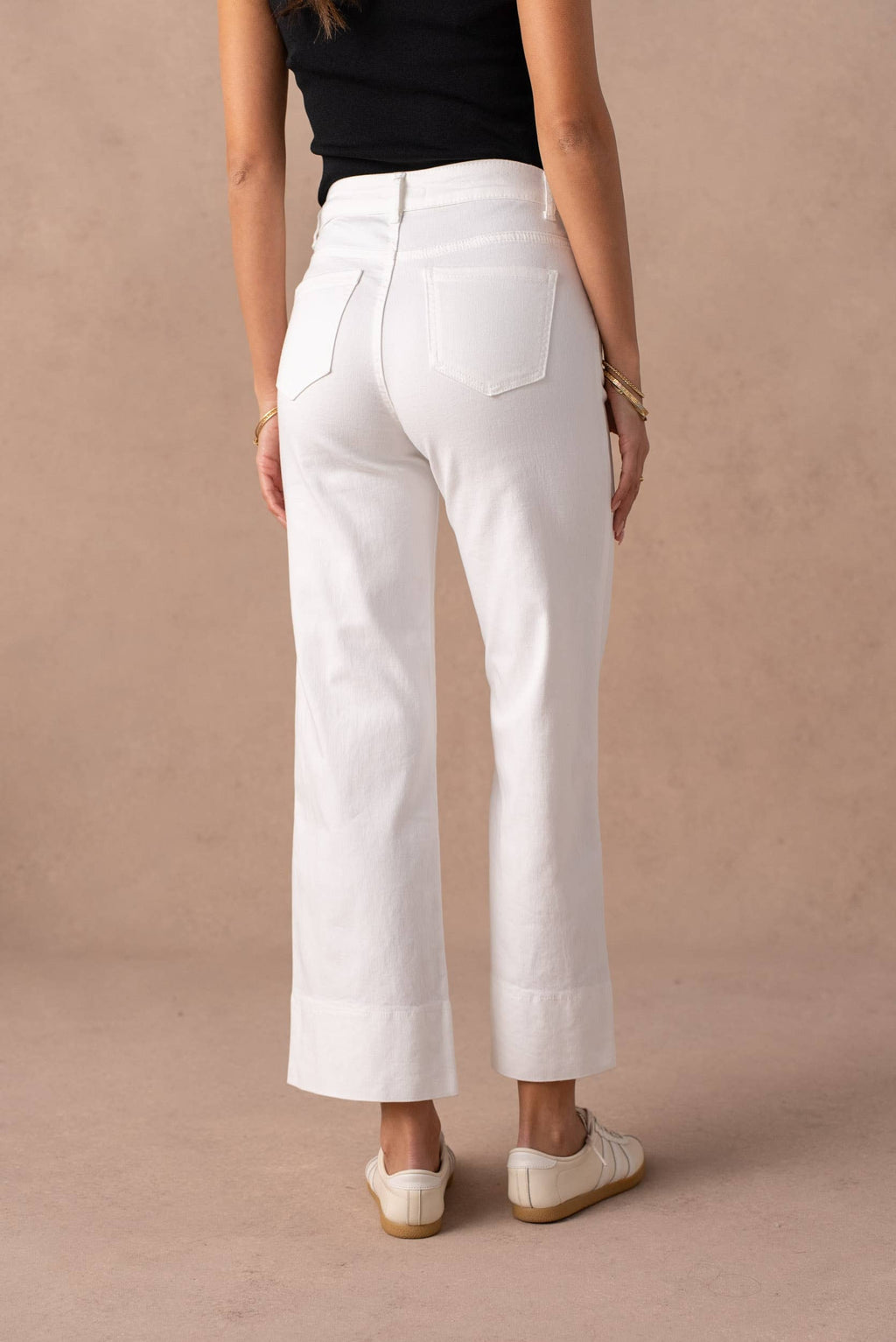 7/8 wide leg jeans with sewn hem