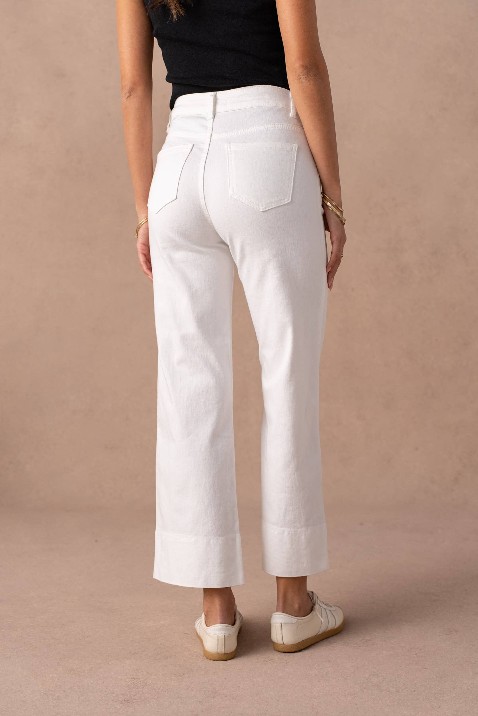 7/8 wide leg jeans with sewn hem