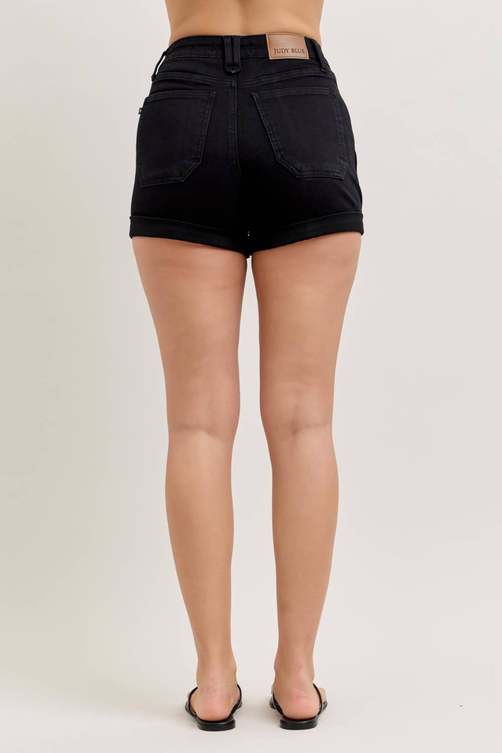 HW Aurora Weekender Short Double Rolled Cuff