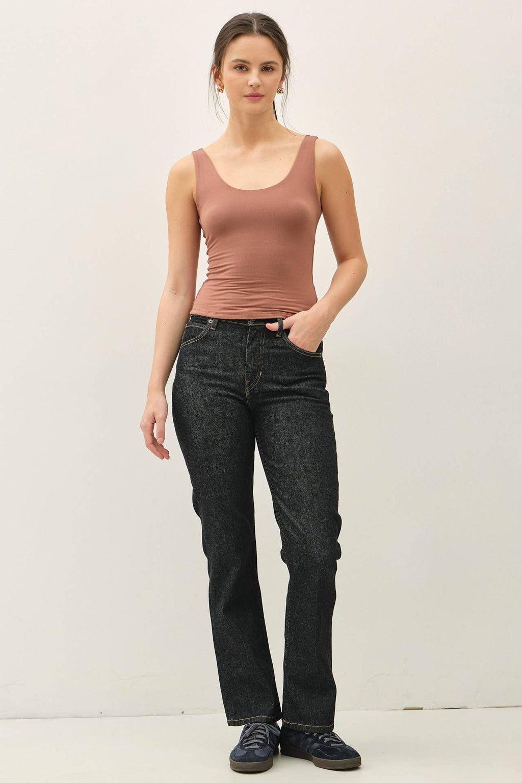 NEW SHADE[SOFT CORE] BASIC SCOOP NECK TANK