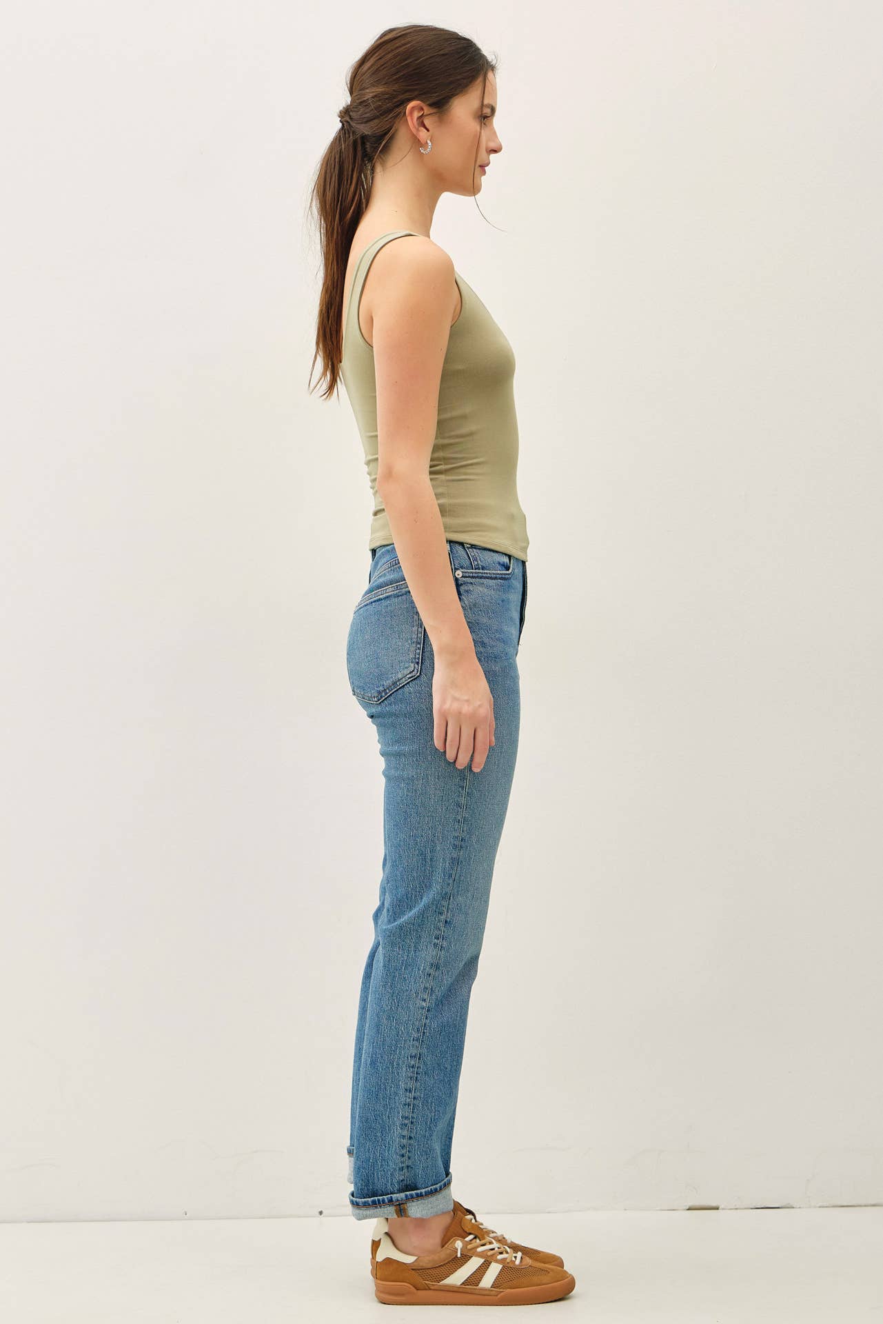 NEW SHADE[SOFT CORE] BASIC SCOOP NECK TANK