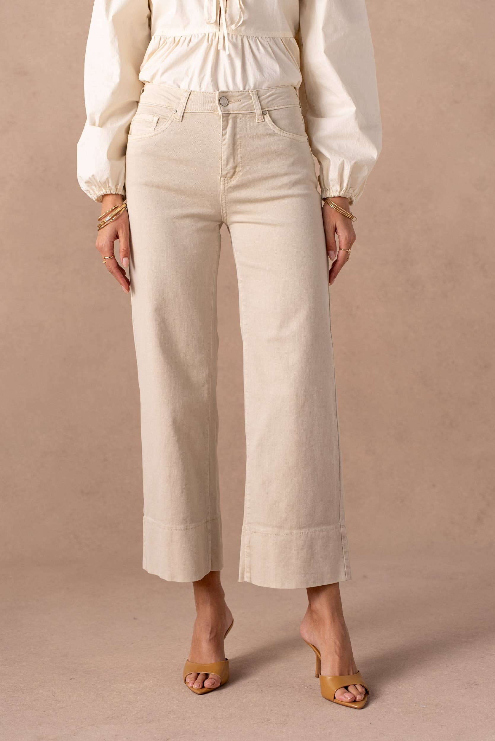 7/8 wide leg jeans with sewn hem