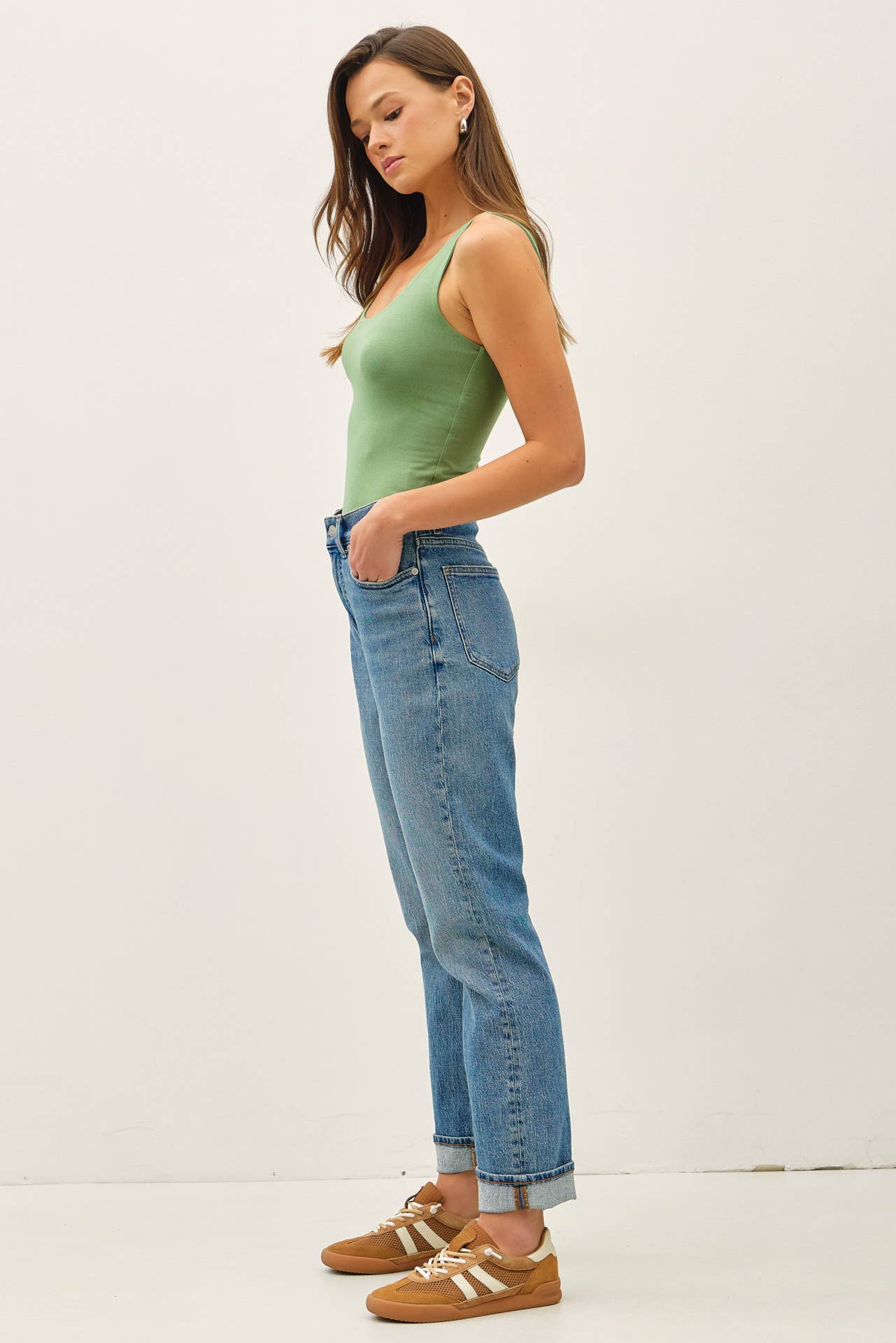 NEW SHADE[SOFT CORE] BASIC SCOOP NECK TANK